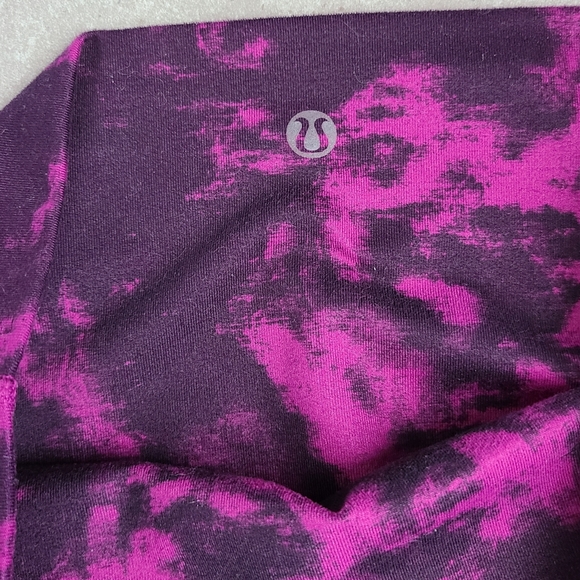 Lululemon magenta & black crop wunder under sz 6 - Picture 9 of 16